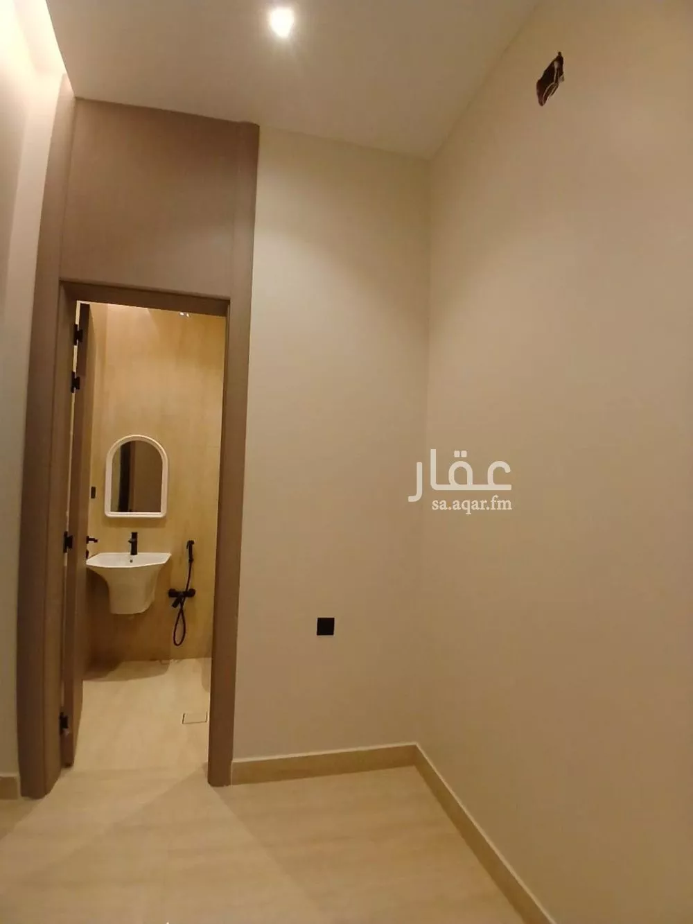 7 bedroom villa in Al Janadriyah 9