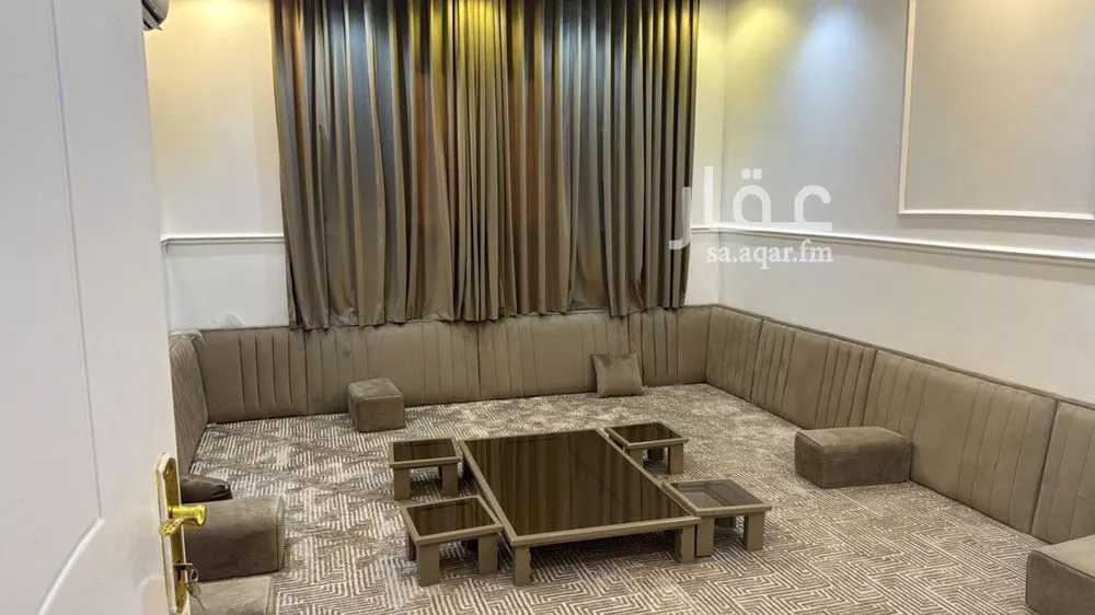 9 bedroom villa in Al Rimal 2