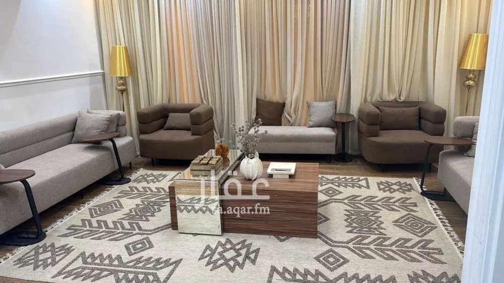 9 bedroom villa in Al Rimal 3