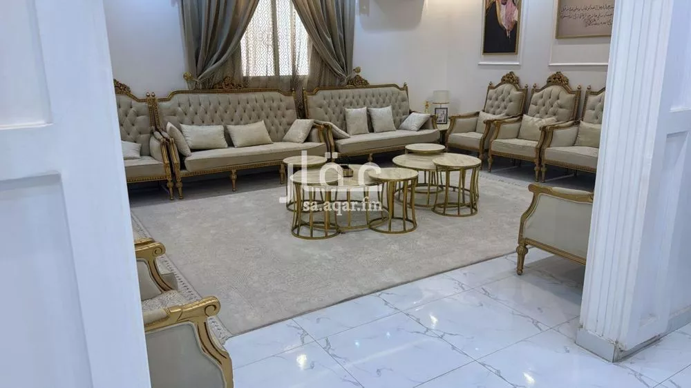 9 bedroom villa in Al Rimal 10
