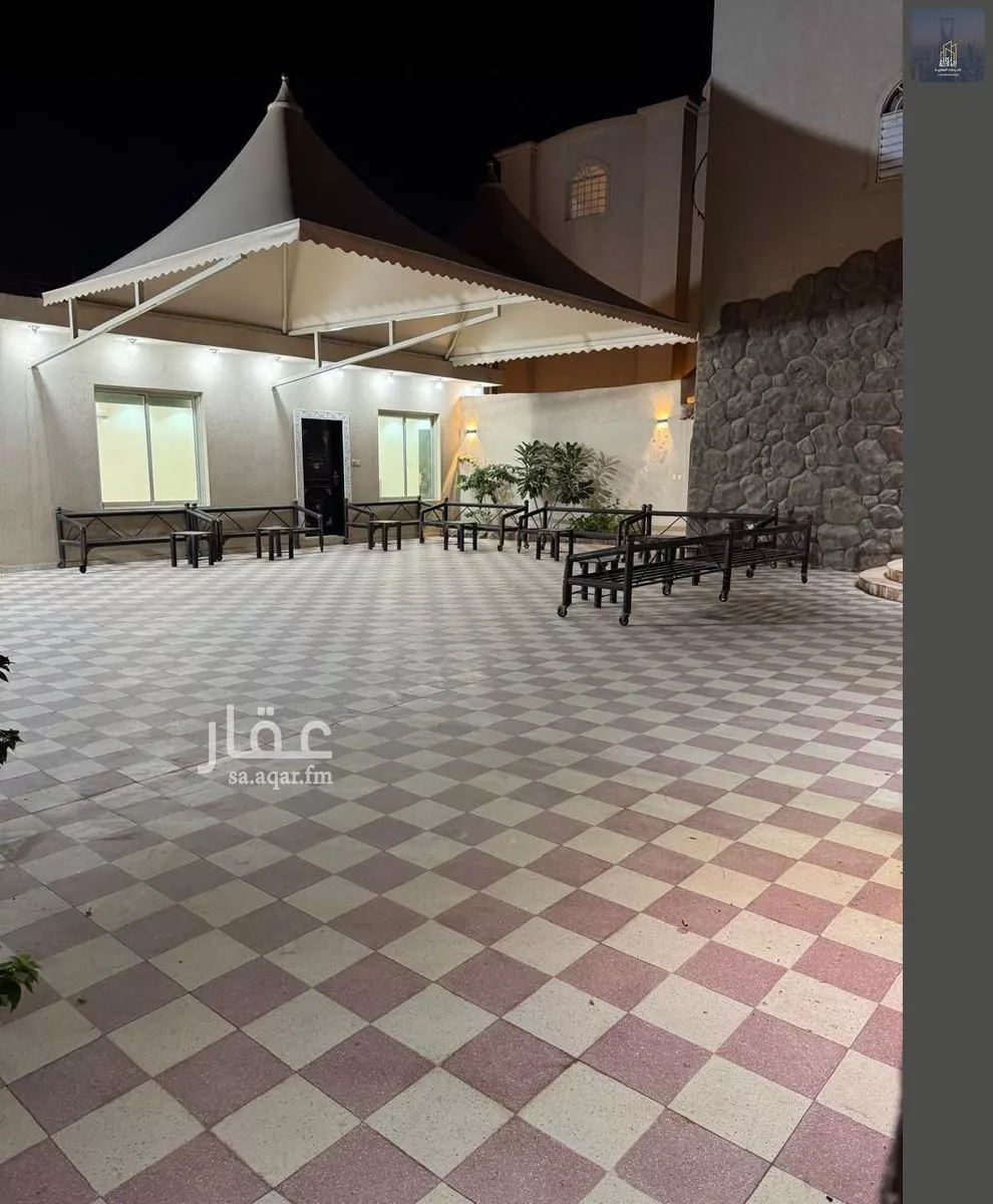 5 bedroom villa in Al Nahda 6