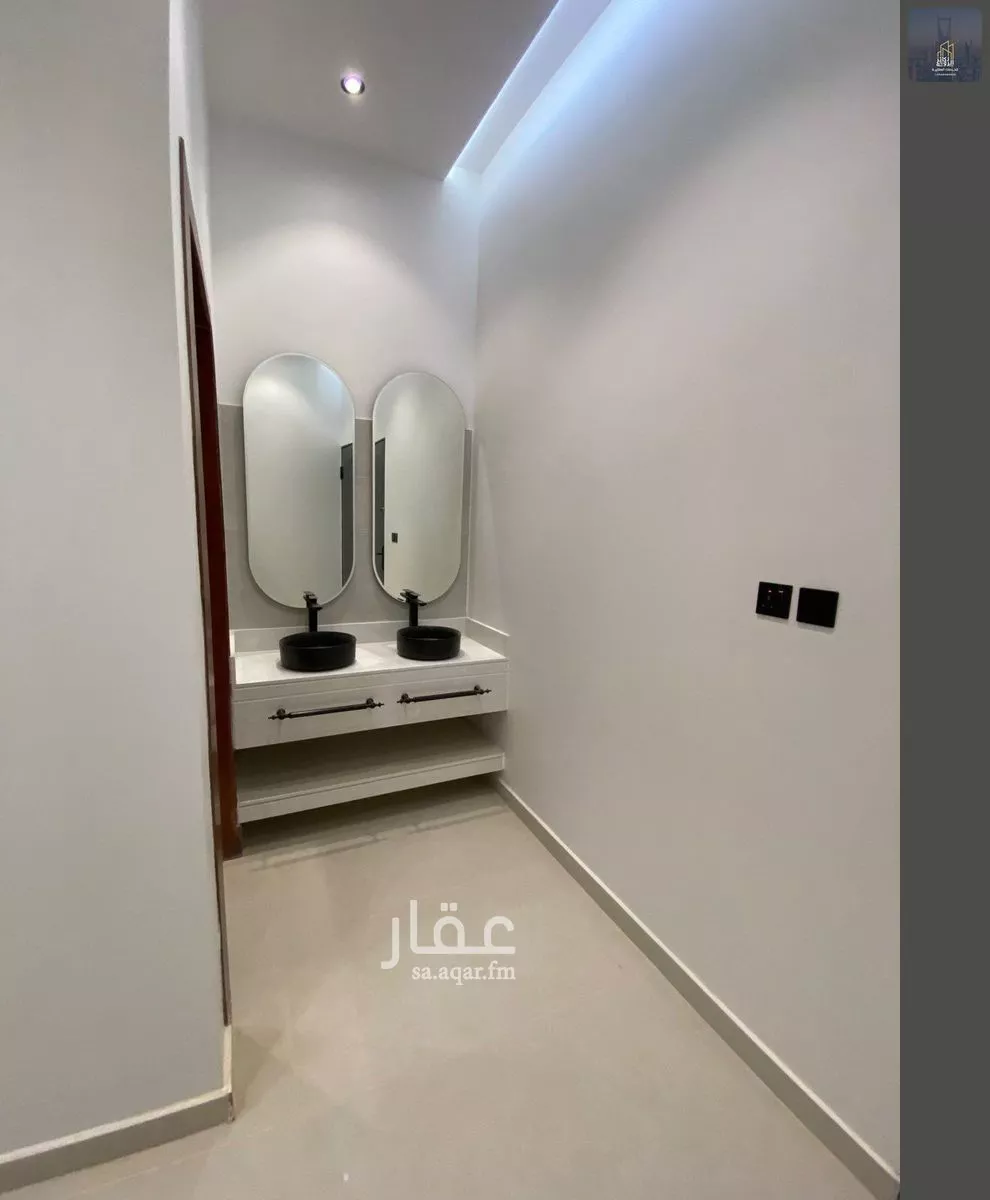 فيلا 7 غرف في الجنادرية 8