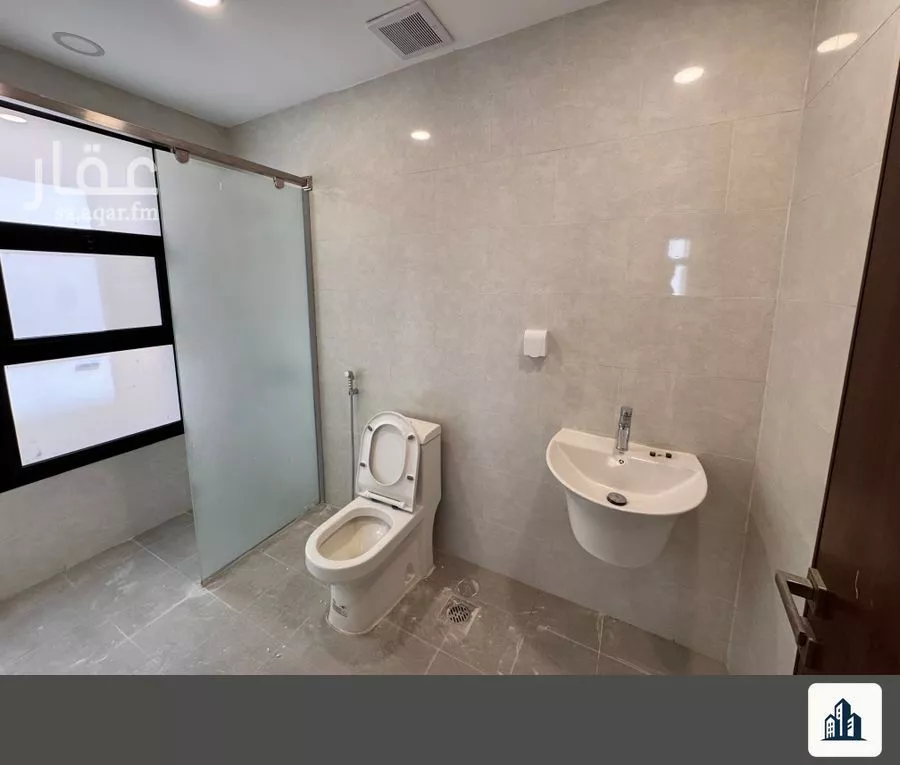 3 bedroom villa in Al Janadriyah 3