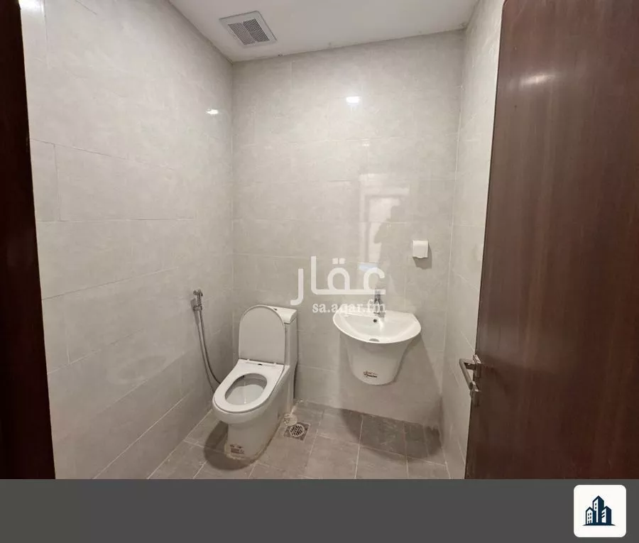 3 bedroom villa in Al Janadriyah 26