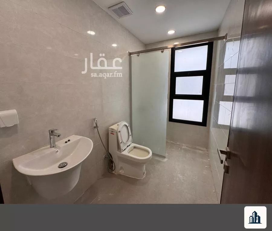 3 bedroom villa in Al Janadriyah 4