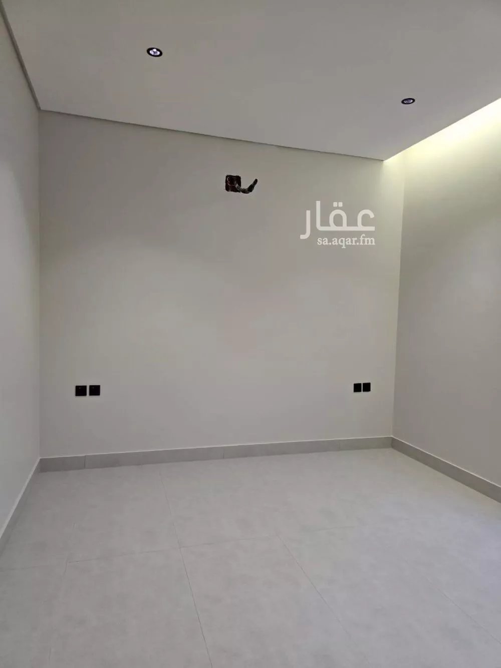 فيلا 7 غرف في العارض 17