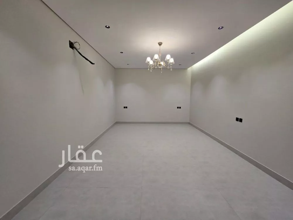 فيلا 7 غرف في العارض 4