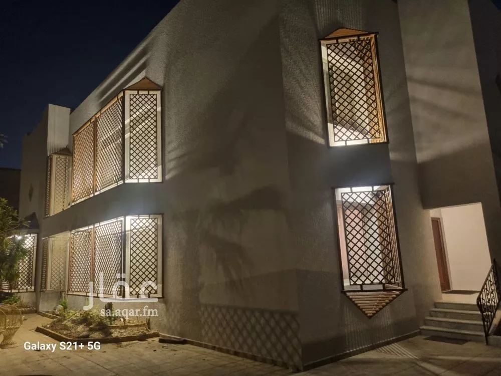 9 bedroom villa in Al Olaya 2