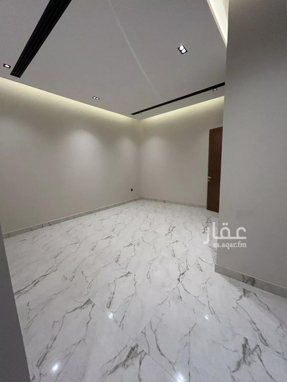5 bedroom villa in Al Narjis 12