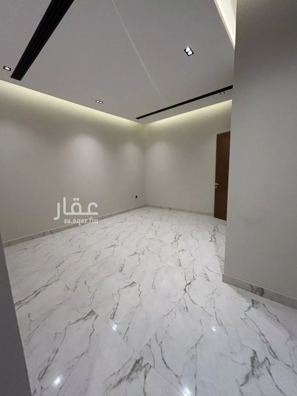 5 bedroom villa in Al Narjis 13