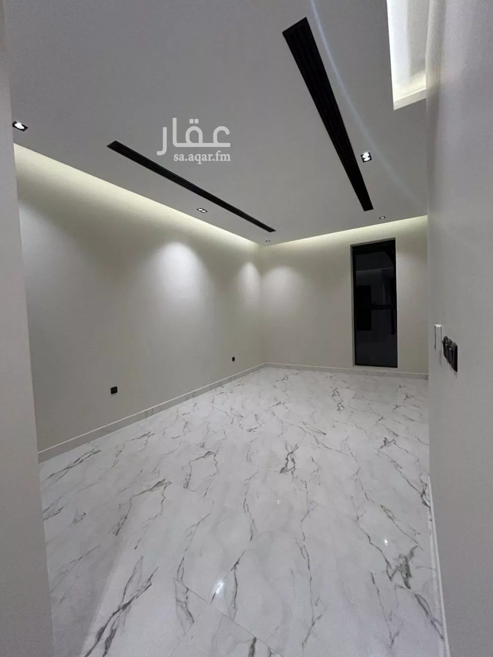 5 bedroom villa in Al Narjis 18