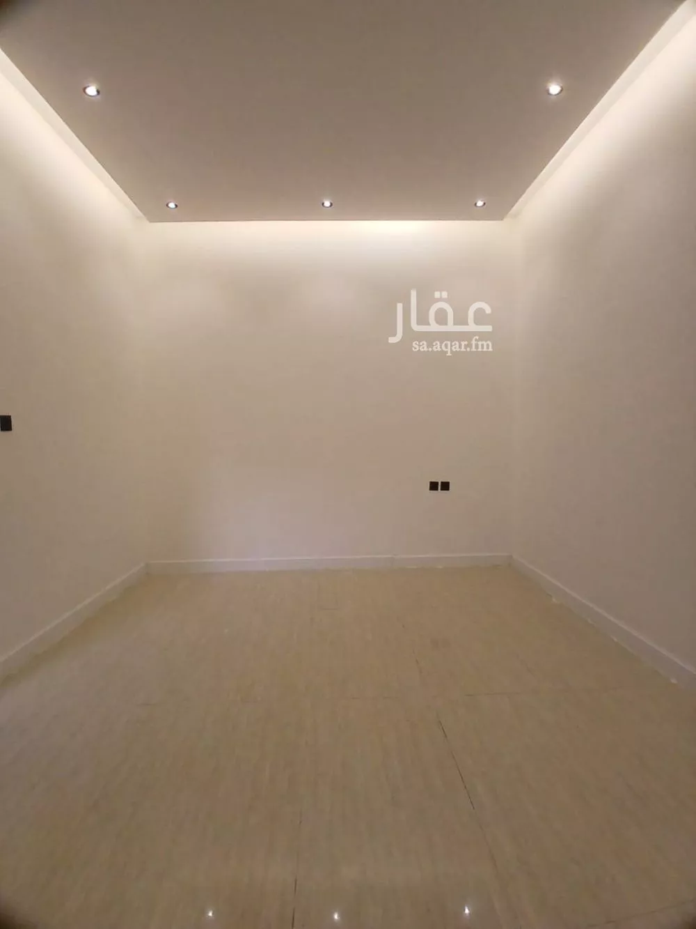 5 bedroom villa in Tuwaiq 12