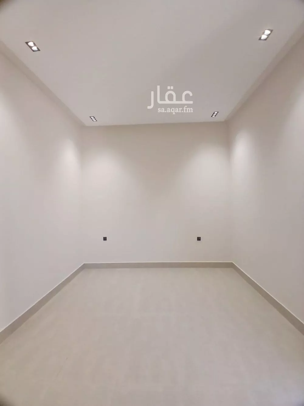 5 bedroom villa in Tuwaiq 8