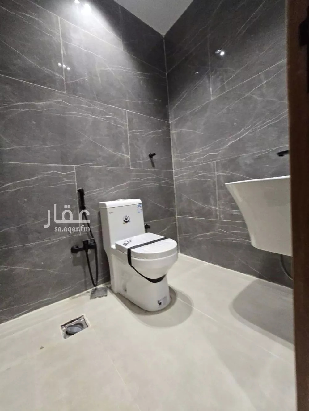 5 bedroom villa in Okaz 14