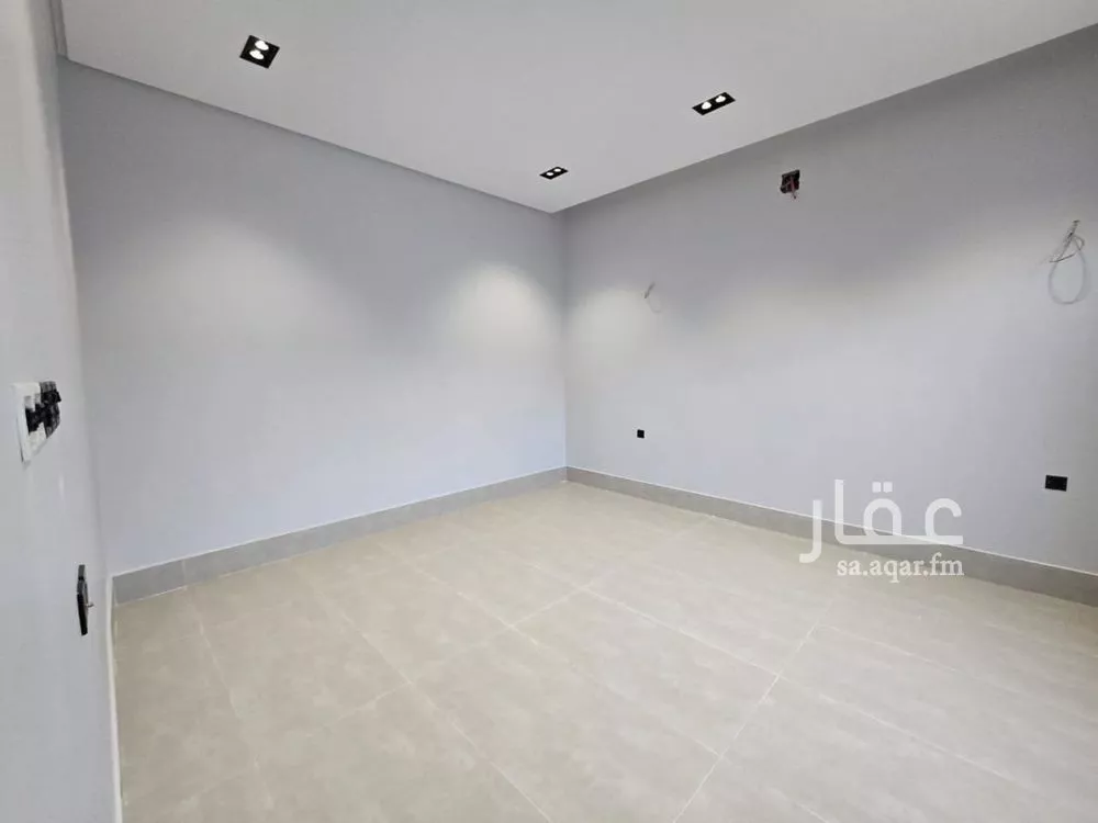 5 bedroom villa in Okaz 6