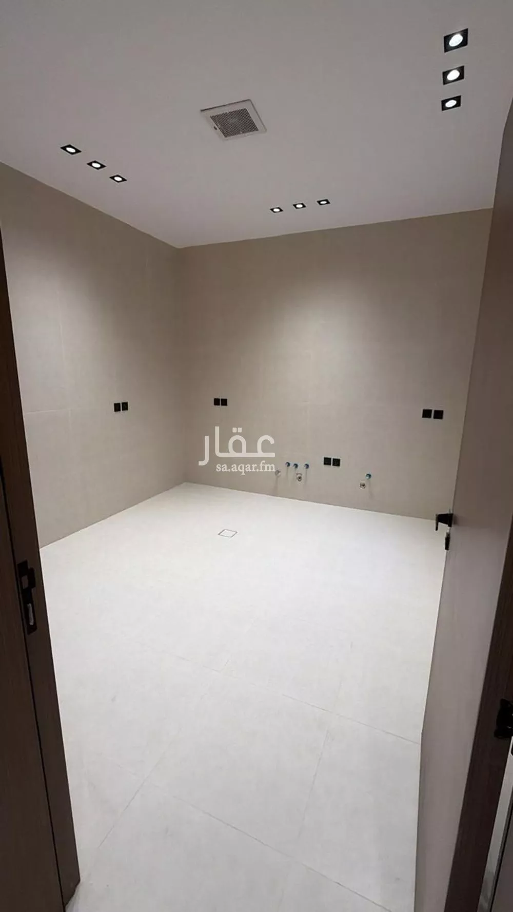 13 bedroom villa in Al Janadriyah 27