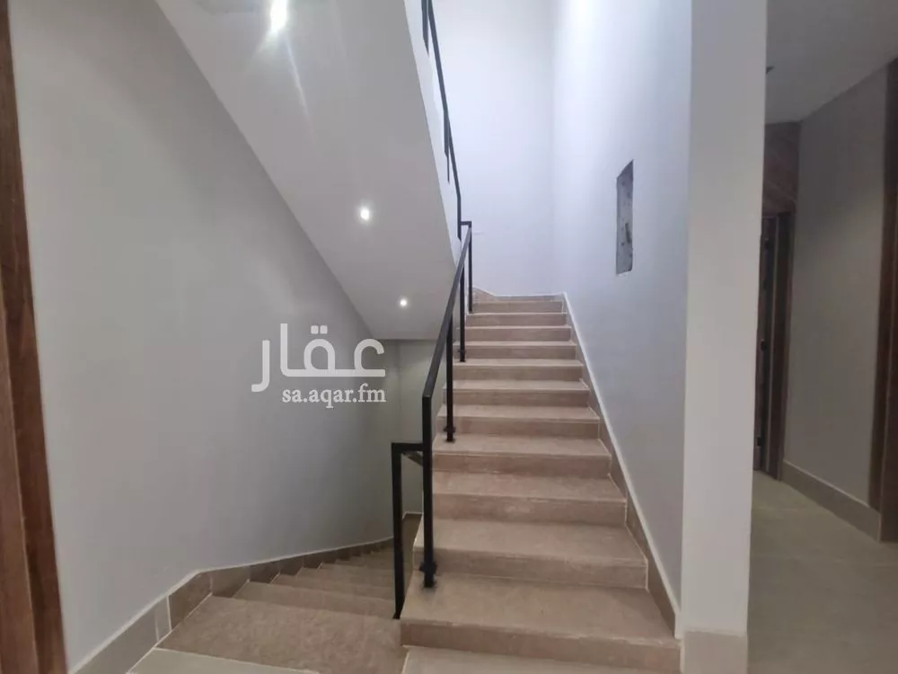 7 bedroom villa in Okaz 7