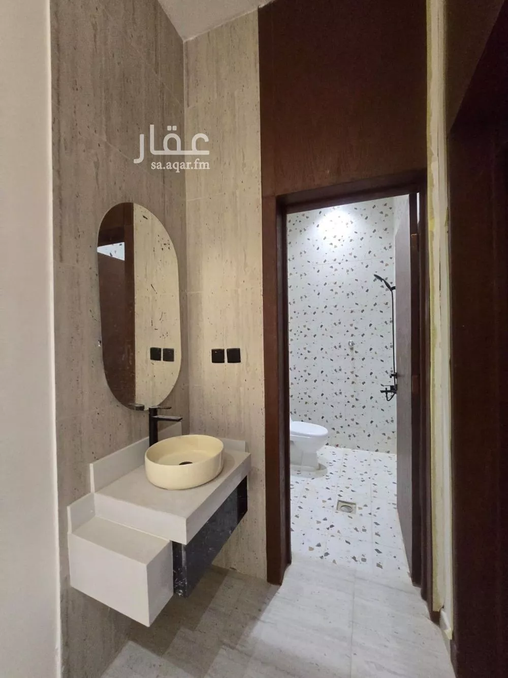 فيلا 5 غرف في طويق 18