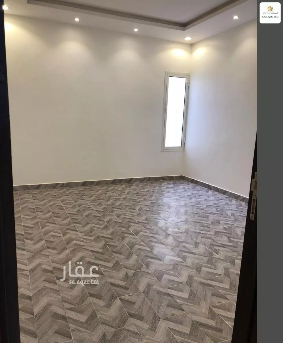 فيلا 6 غرف في الرمال 7