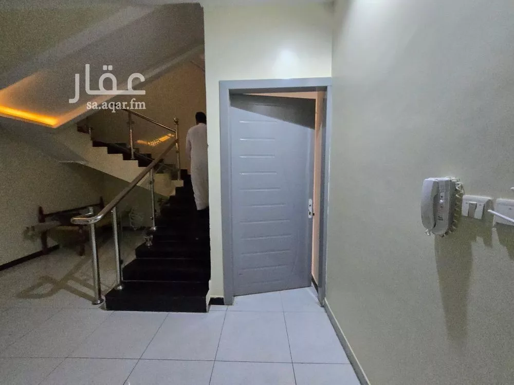 فيلا 8 غرف في بدر 10