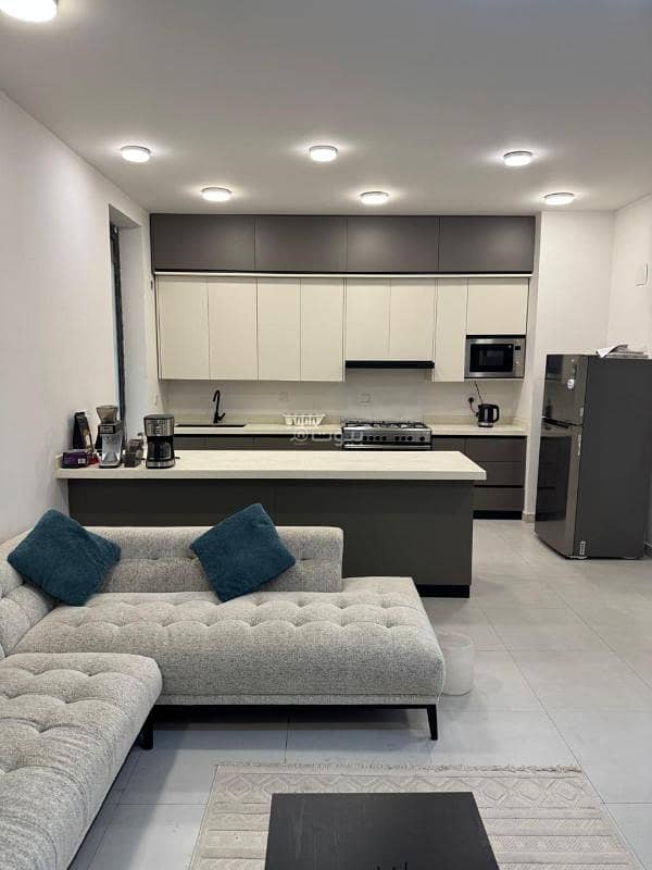 5 bedroom villa in King Khalid International Airport, Riyadh 3