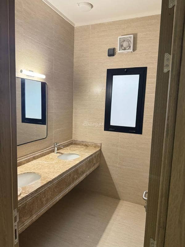 5 bedroom villa in King Khalid International Airport, Riyadh 8