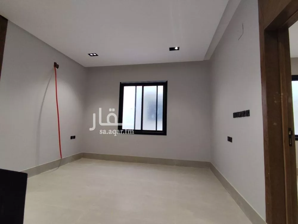 7 bedroom villa in Al Uraija Al Gharbiyah 4