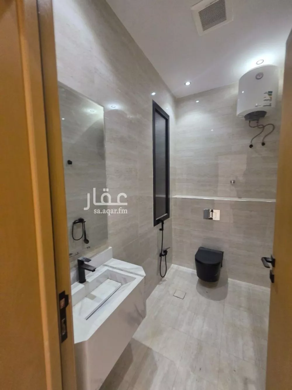 7 bedroom villa in Tuwaiq 16