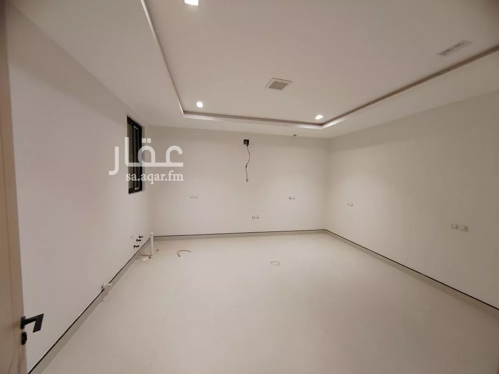 5 bedroom villa in Al Rimal 3