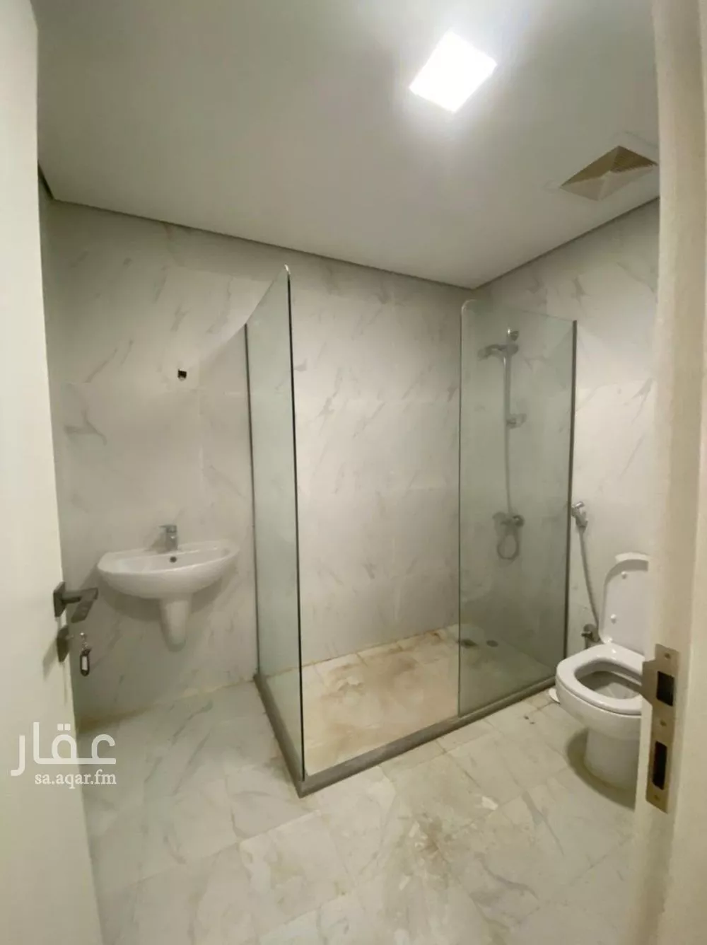 5 bedroom villa in Al Narjis 5