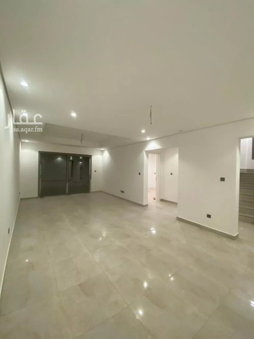 5 bedroom villa in Al Narjis 10