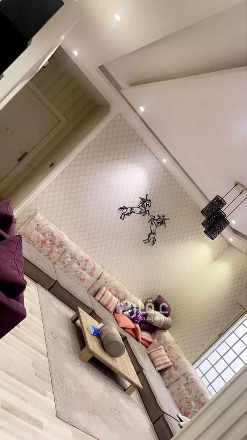 9 bedroom villa in Al Sahafah 4