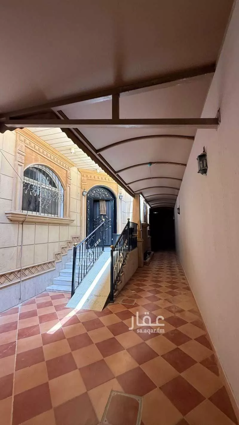 7 bedroom villa in Al Sahafah 8