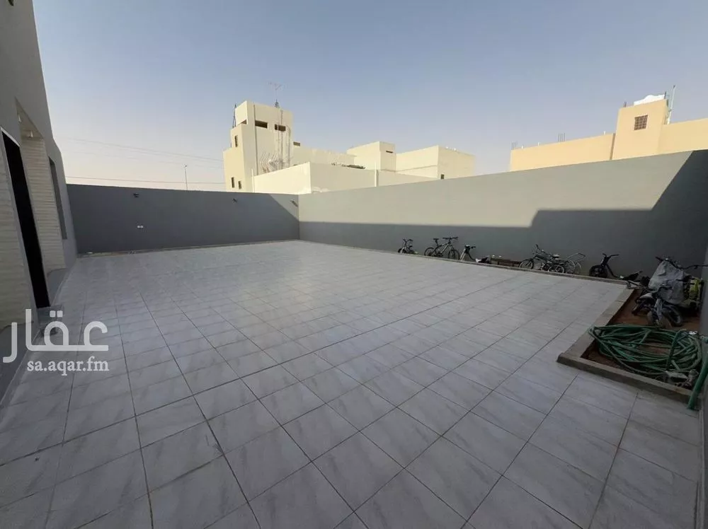 8 bedroom villa in Banban 3