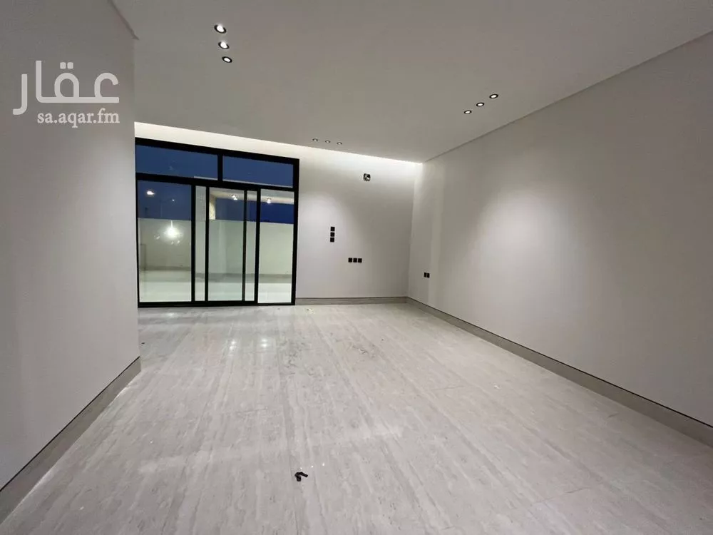 6 bedroom villa in Al Mahdiyyah 25