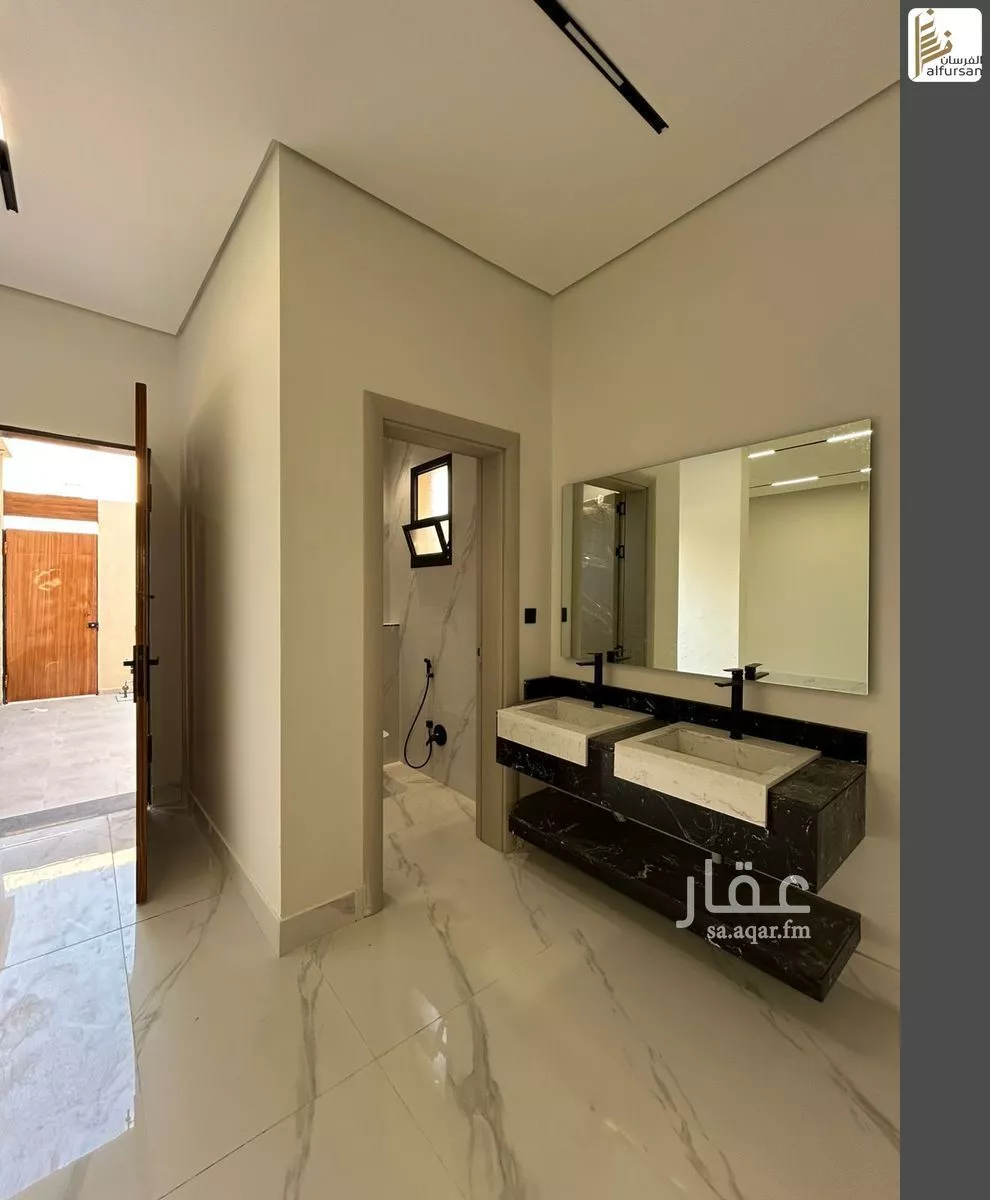 7 bedroom villa in Dhahrat Namar 9