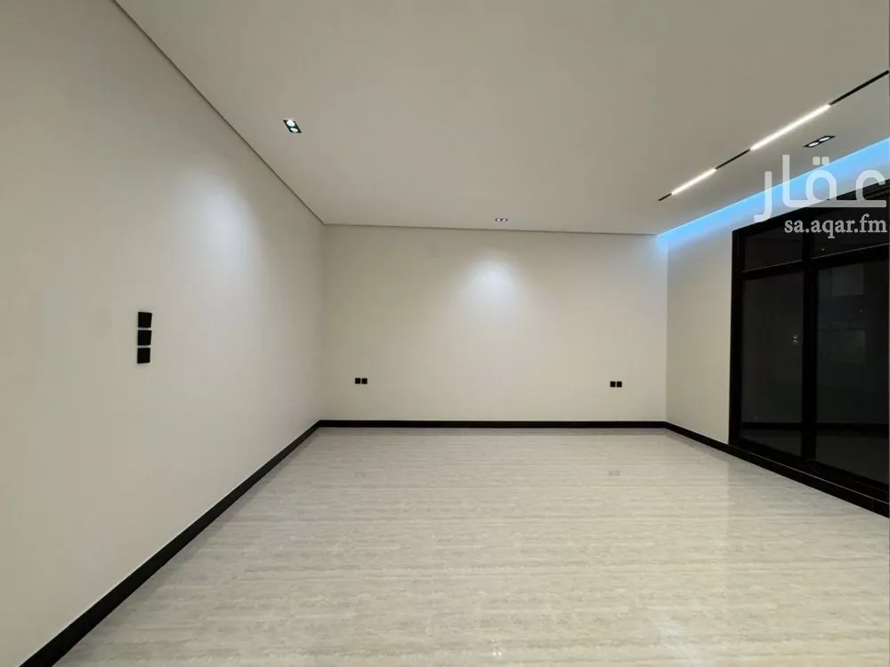 5 bedroom villa in Al Rimal 12