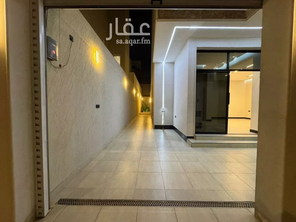 5 bedroom villa in Al Rimal 3