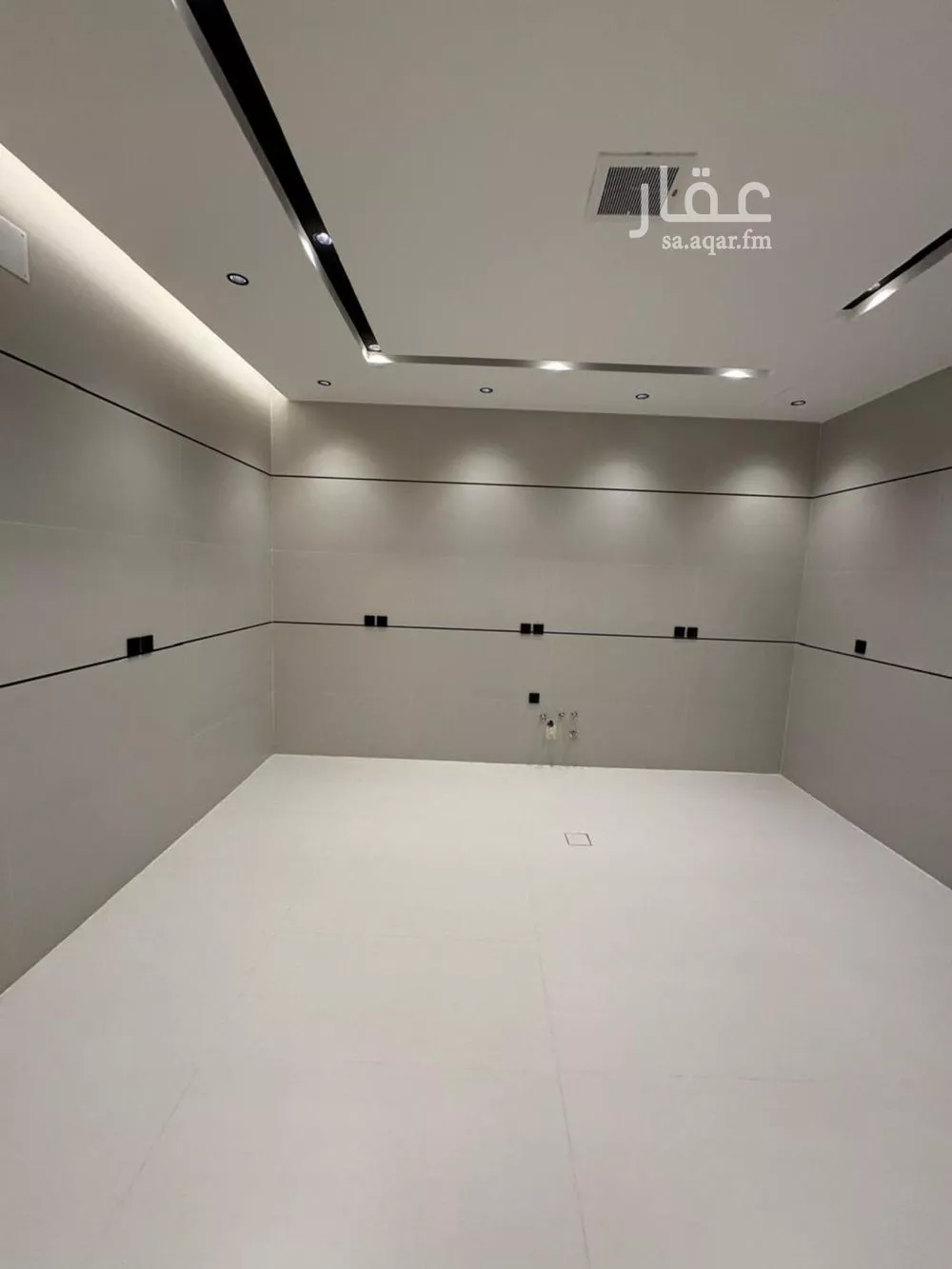 5 bedroom villa in Al Narjis 18