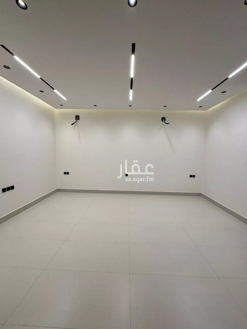 5 bedroom villa in Al Narjis 7