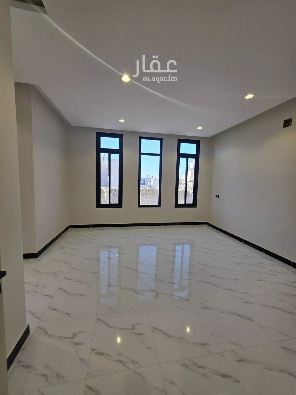 فيلا 6 غرف في ظهرة لبن 20