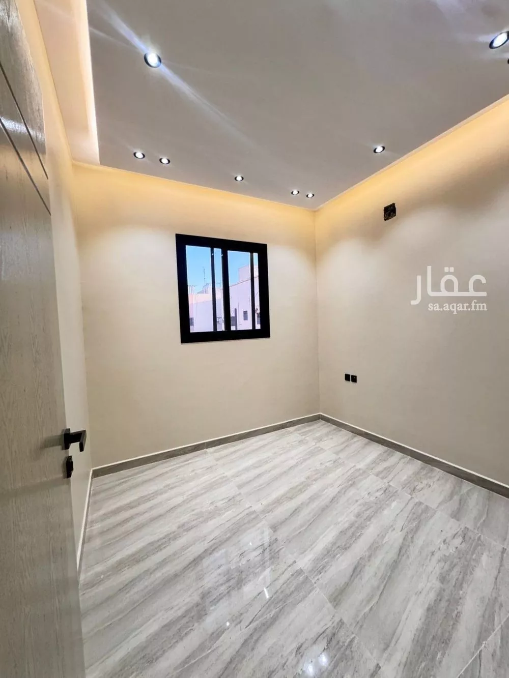 5 bedroom villa in Al Uraija Al Gharbiyah 5