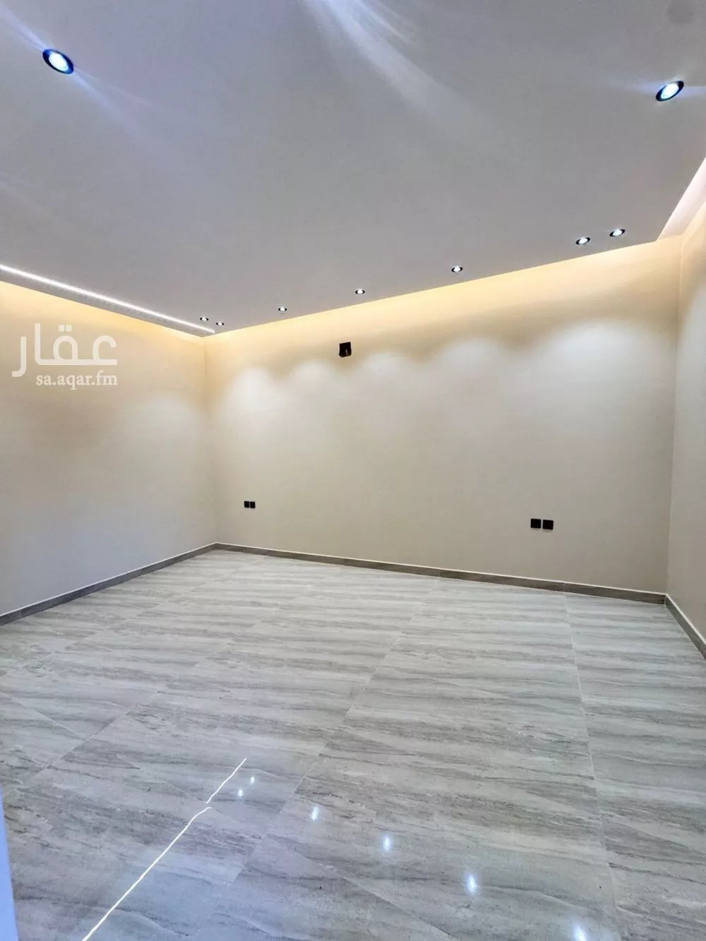 5 bedroom villa in Al Uraija Al Gharbiyah 6