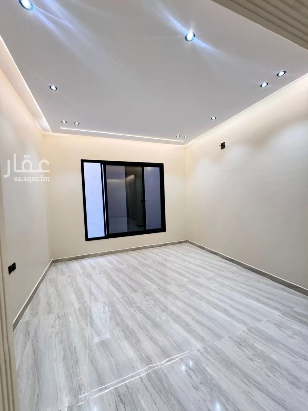 5 bedroom villa in Al Uraija Al Gharbiyah 8