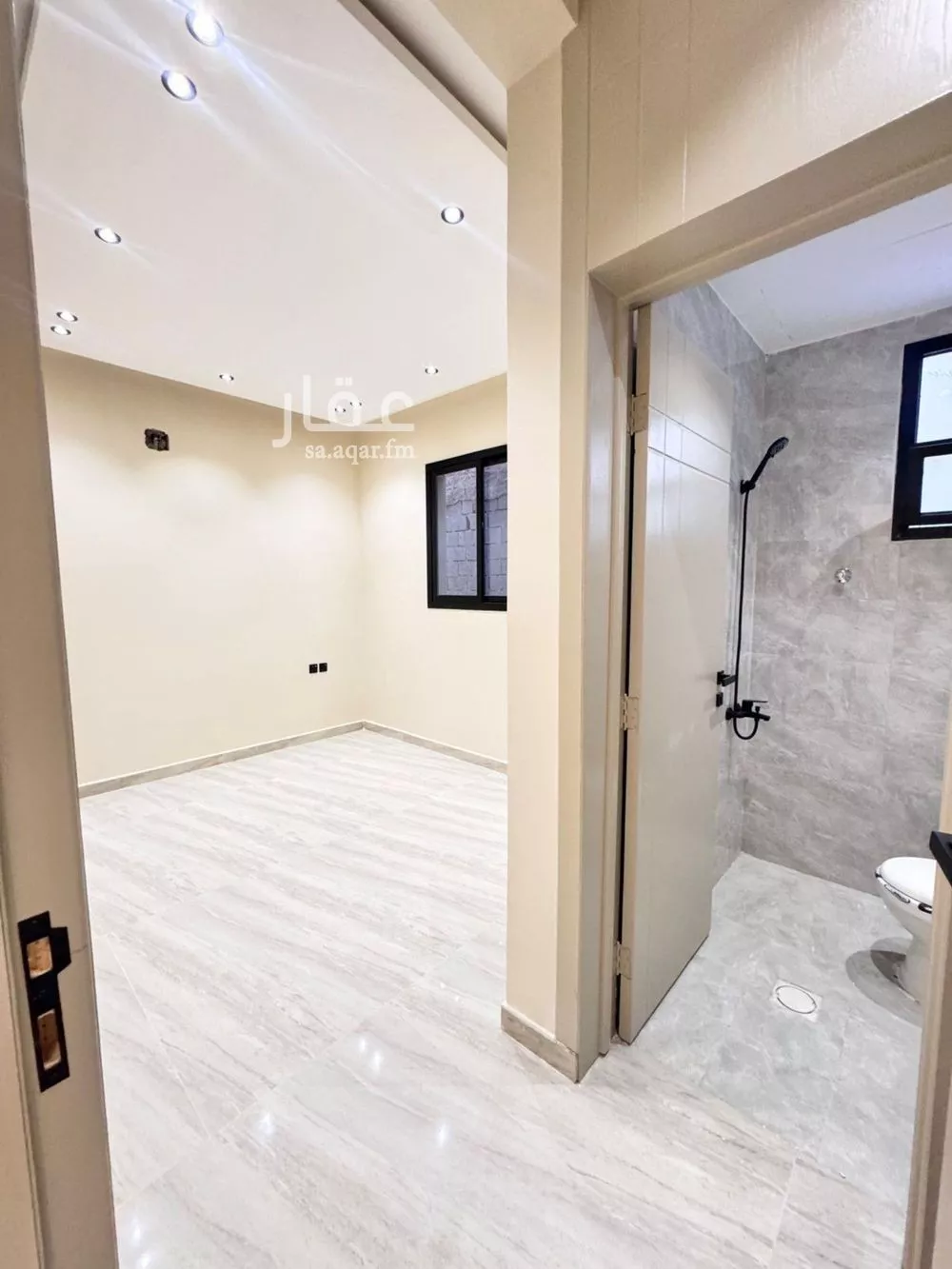 5 bedroom villa in Al Uraija Al Gharbiyah 10