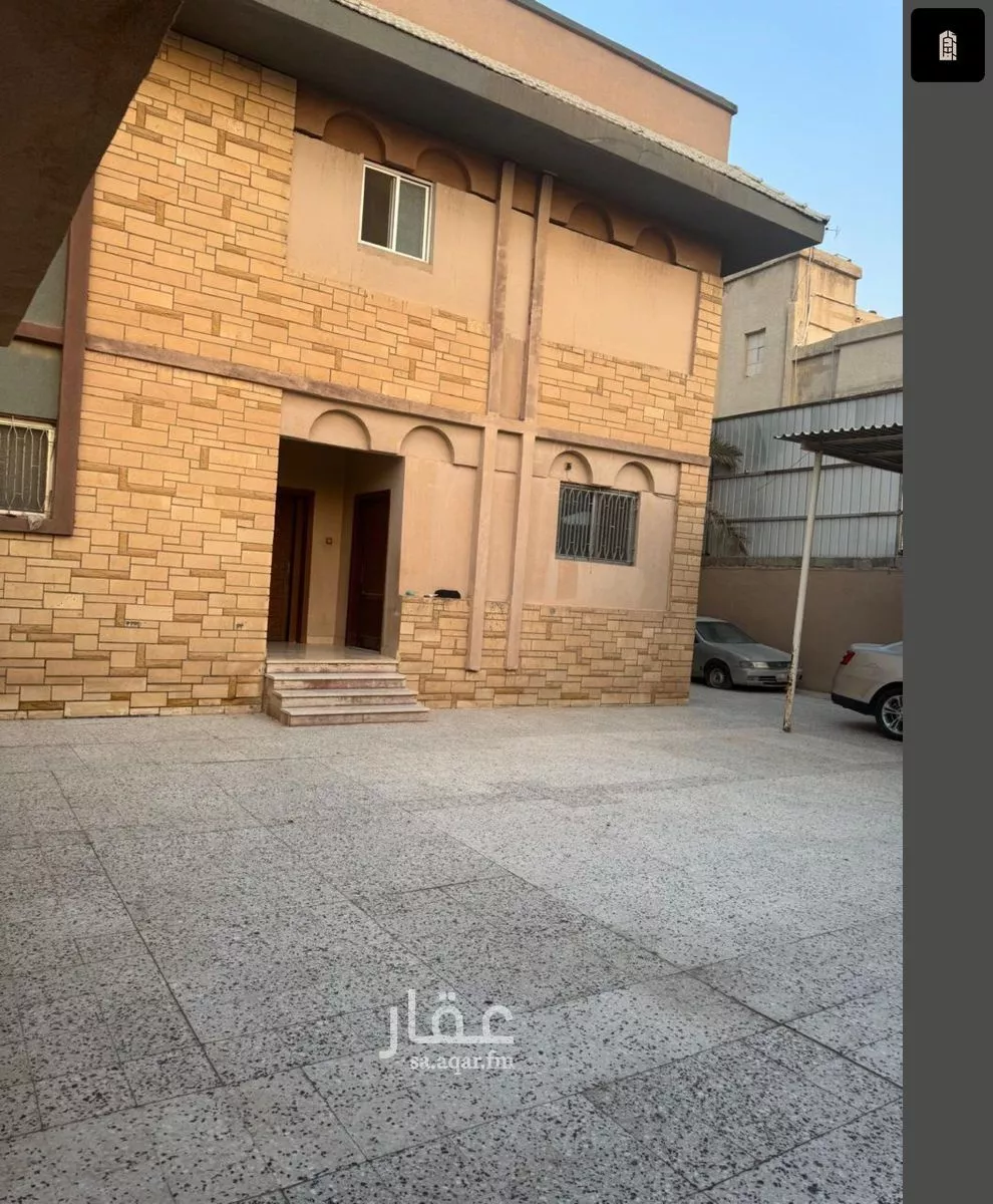 7 bedroom villa in Al Malaz 3