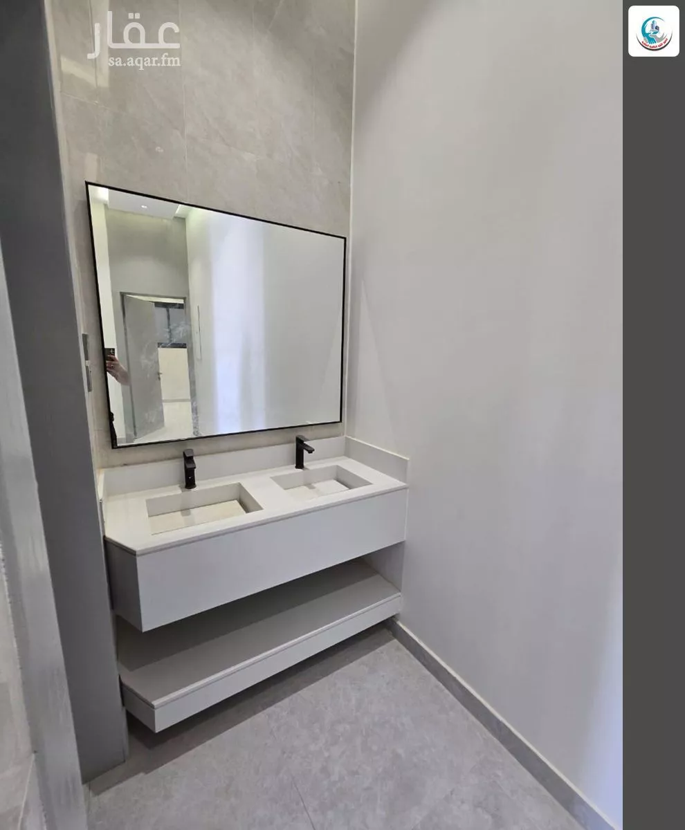 13 bedroom villa in Al Janadriyah 3