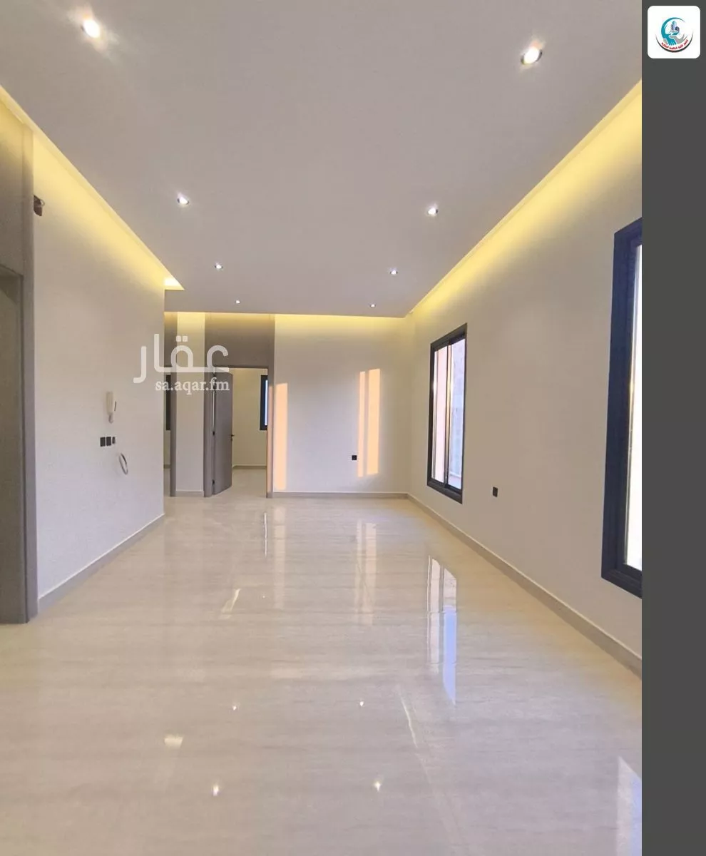 5 bedroom villa in Al Janadriyah 11