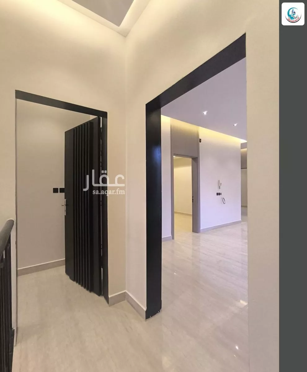 5 bedroom villa in Al Janadriyah 17