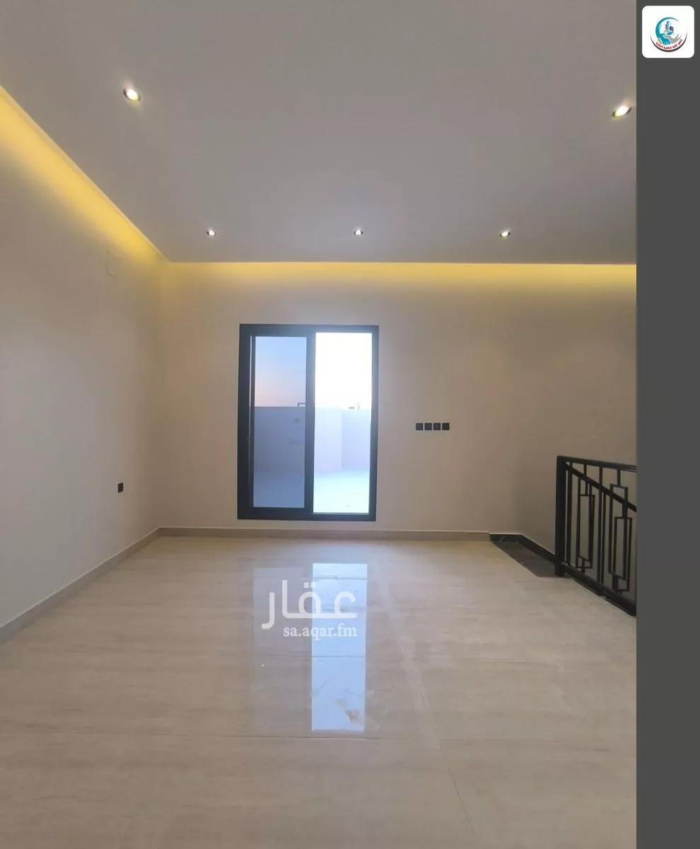 5 bedroom villa in Al Janadriyah 7